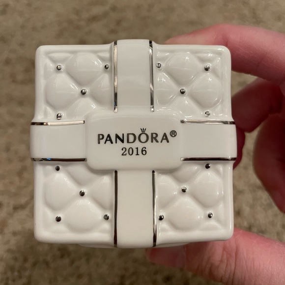 Pandora 2016 Christmas Ornament - Picture 2 of 4